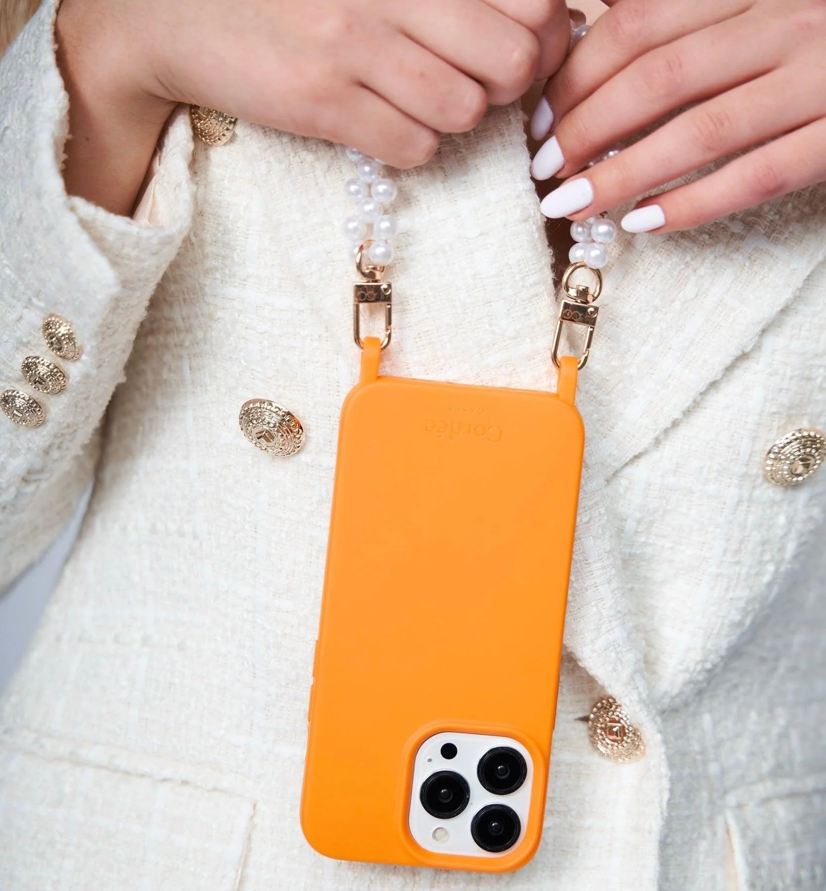 Chloe Pearl Wristlet - Image 10