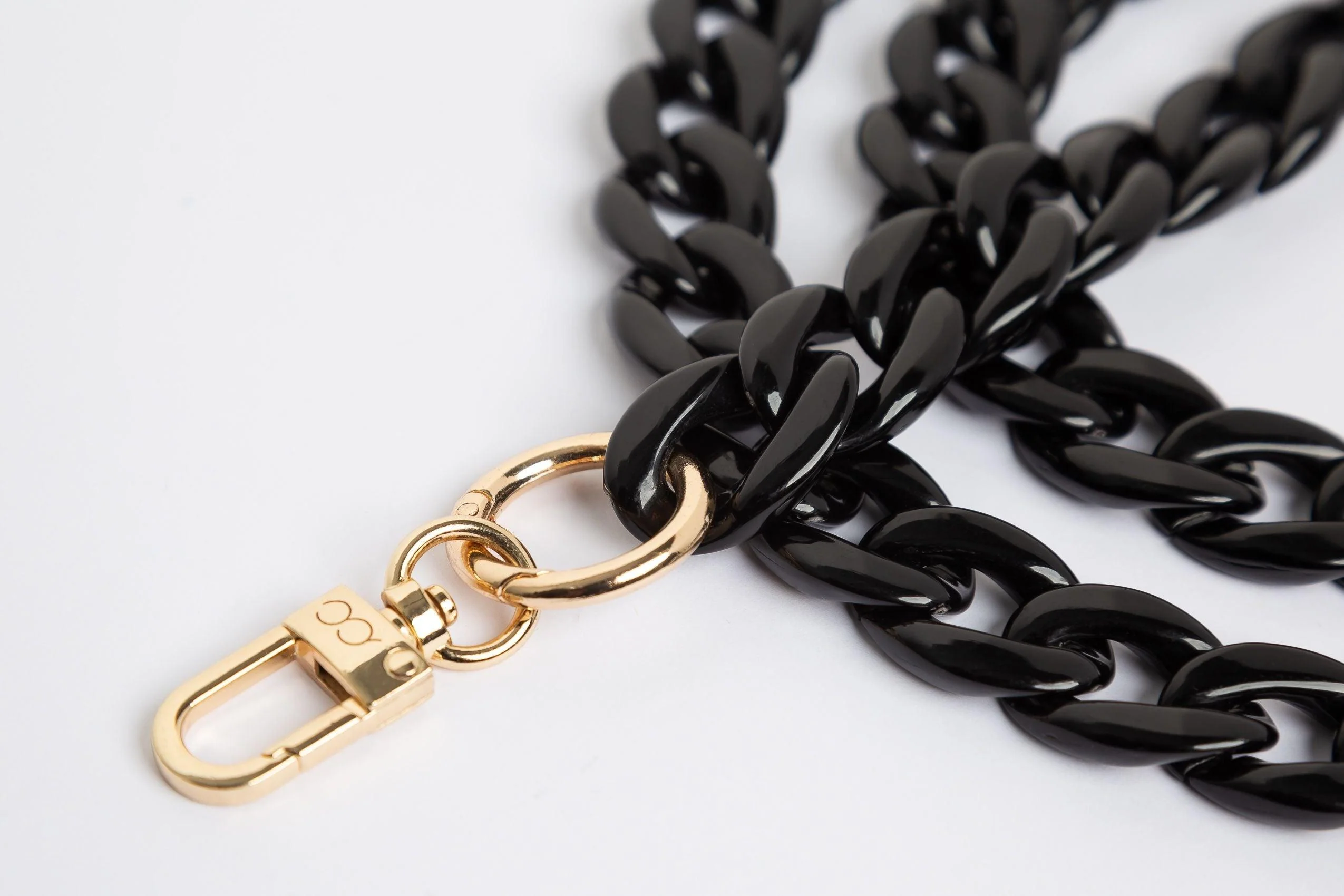 Curby Phone Chain Black - Image 5