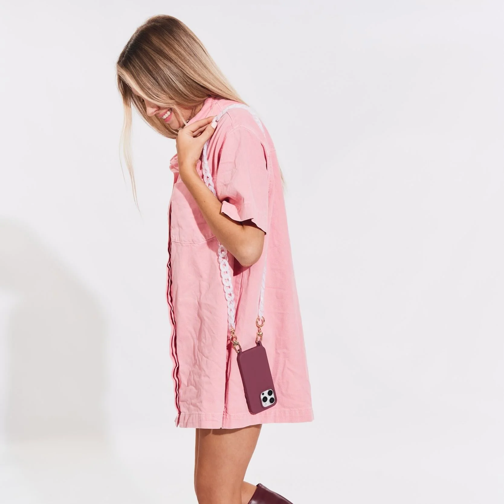 Curby Phone Chain White Tortoise - Image 3